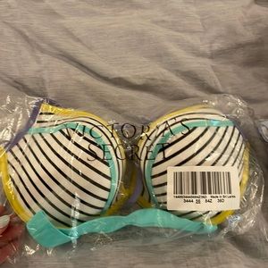 Victoria secret swim top 36d